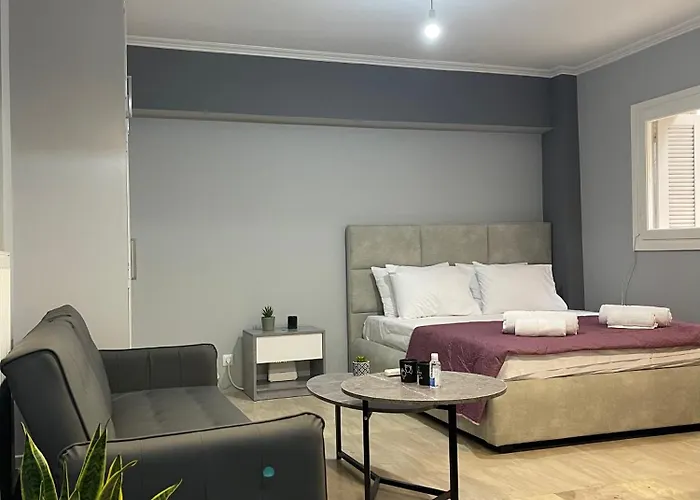 Gyzi Athens Apartment